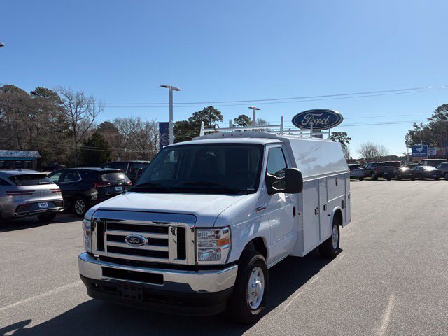 New 2025 Ford E-350 and Econoline 350 Super Duty w/ Power Equipment Group RWD 360° Tour