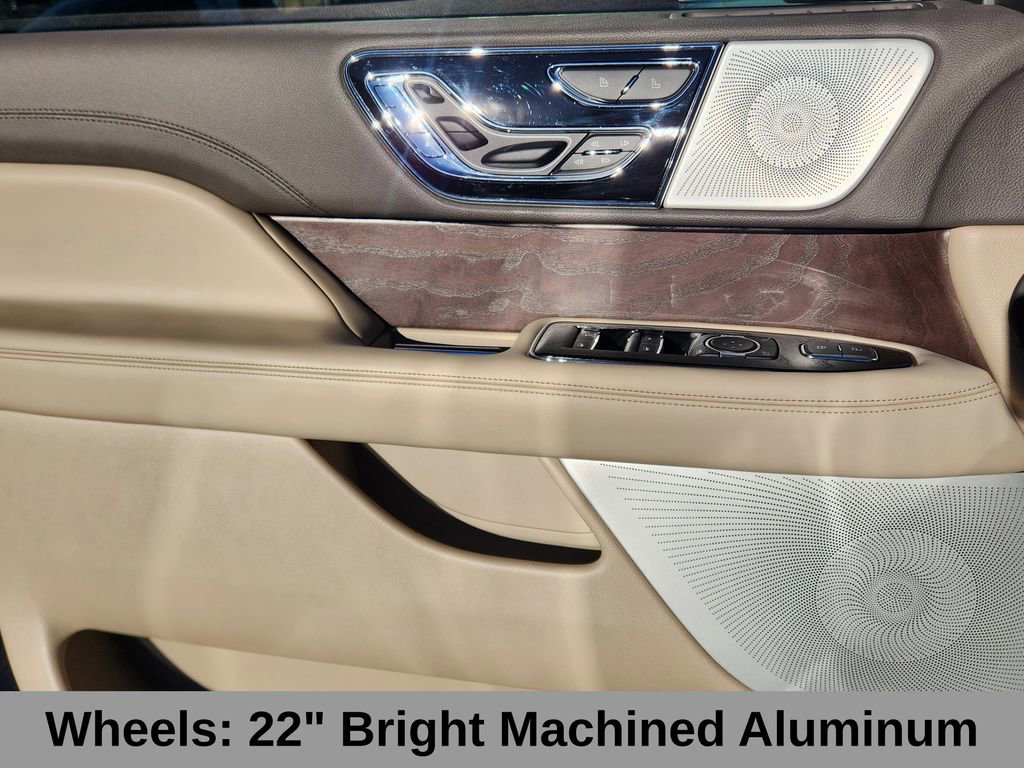 Used 2024 Lincoln Navigator L Reserve image 8