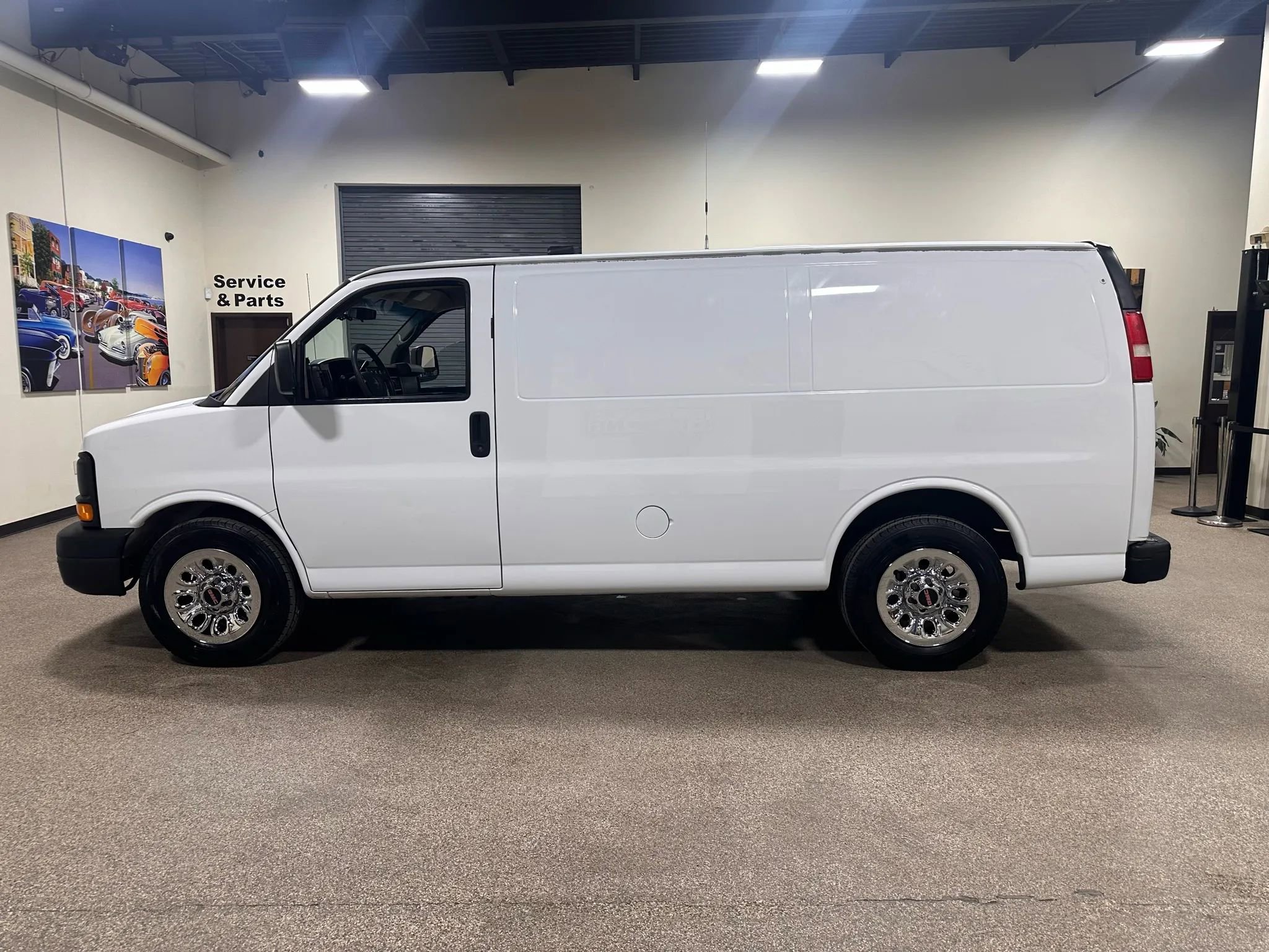 Used 2013 GMC Savana 1500 AWD image 8