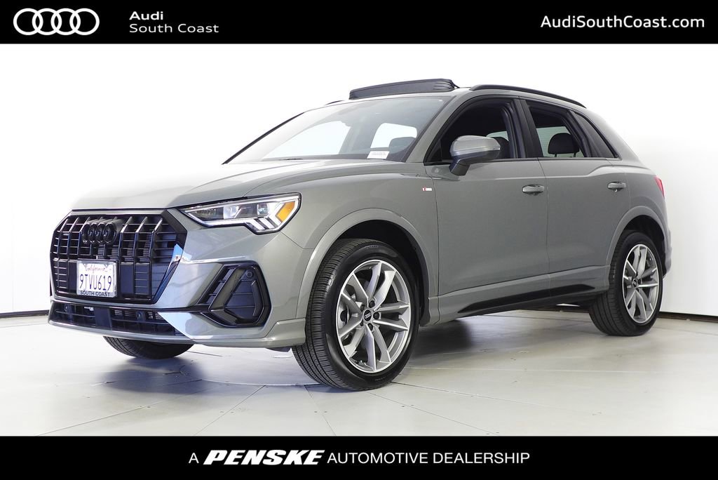 Used 2025 Audi Q3 2.0T Premium w/ Black Optic Sport Package image 1