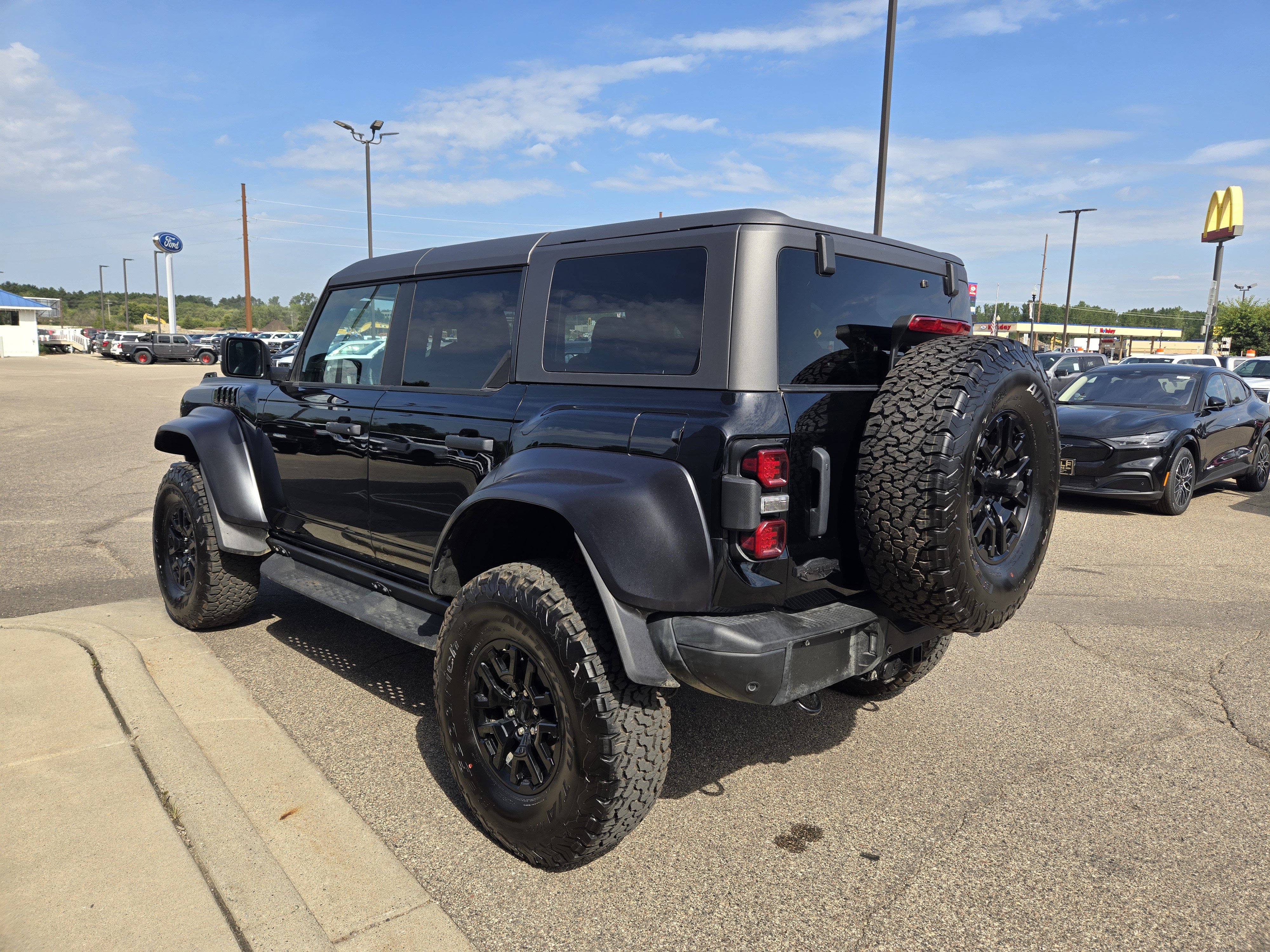 Used 2023 Ford Bronco Raptor w/ Interior Carbon Fiber Pack 6 image 18
