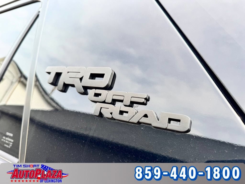 Used 2024 Toyota 4Runner TRD Off-Road Premium w/ Moonroof Package AWD/4WD image 18