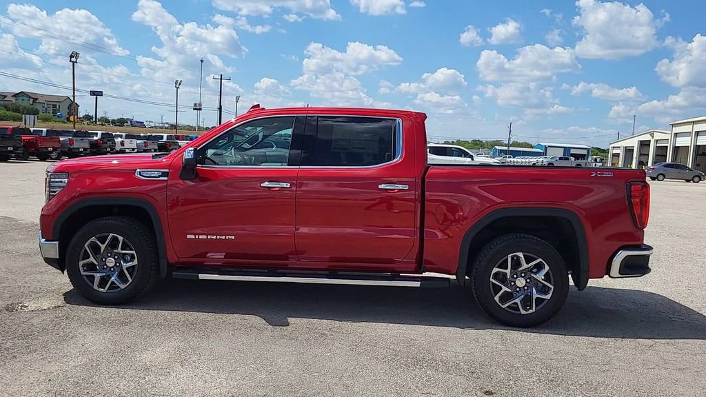 New 2026 GMC Sierra 1500 SLT image 5