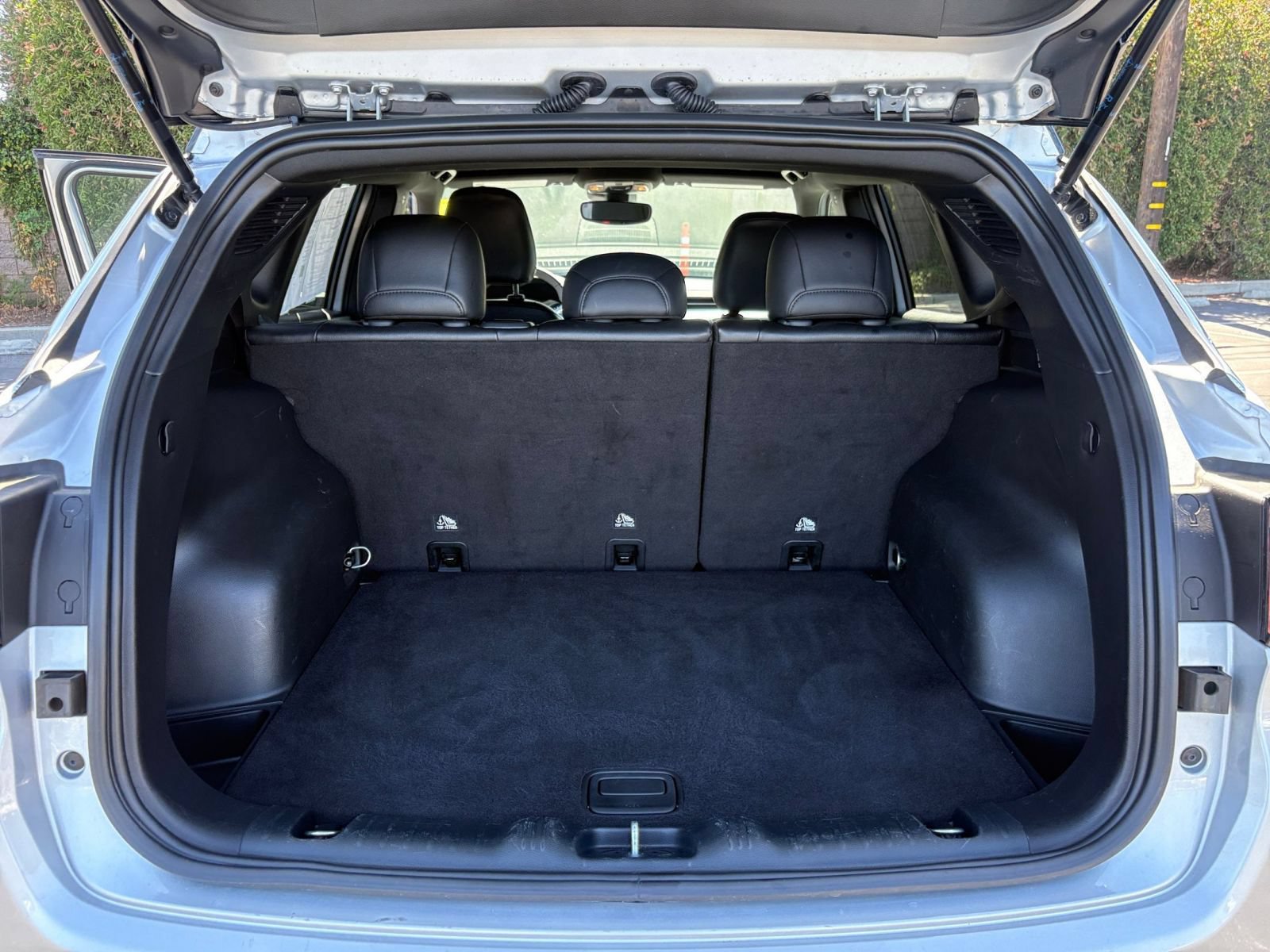 Used 2025 Jeep Compass Limited AWD/4WD image 31