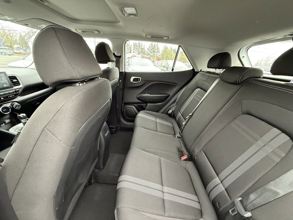 Certified 2022 Hyundai Venue SEL image 14