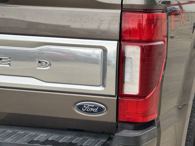 Used 2022 Ford F250 Limited w/ FX4 Off-Road Package AWD/4WD image 6