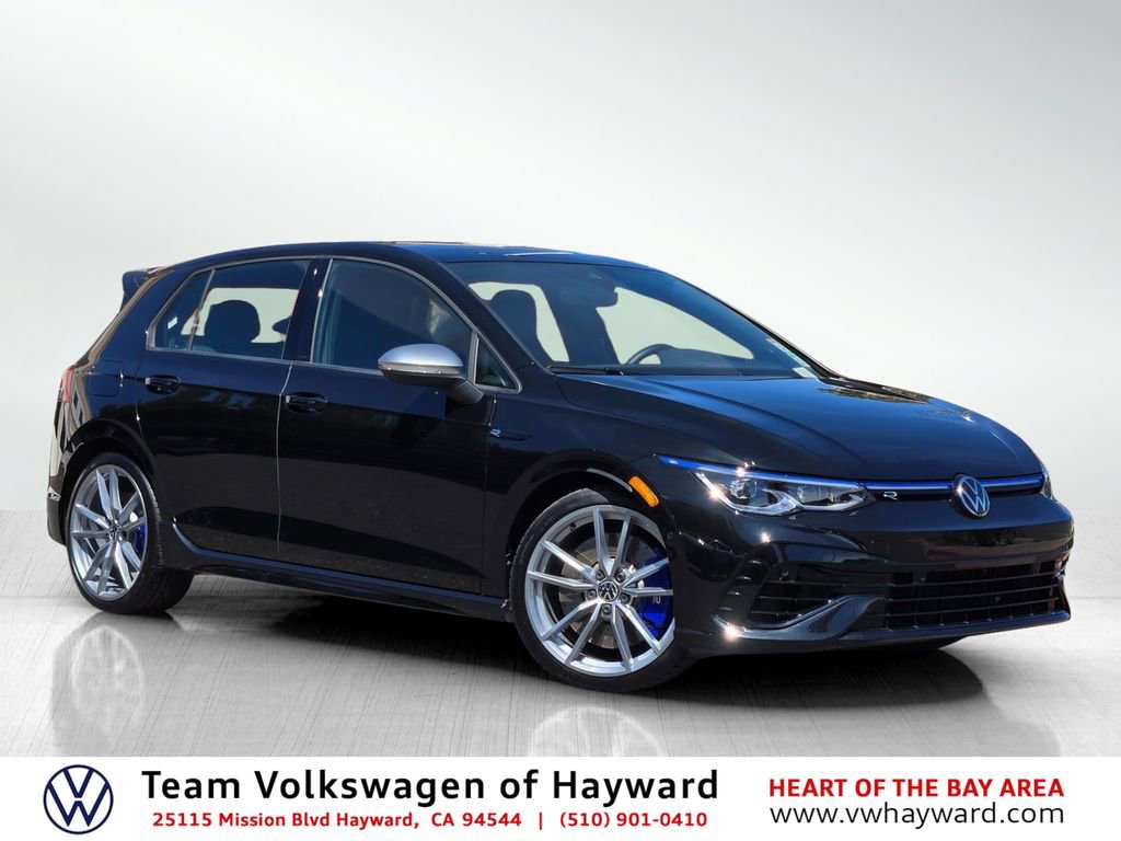 Used 2024 Volkswagen Golf R image 1