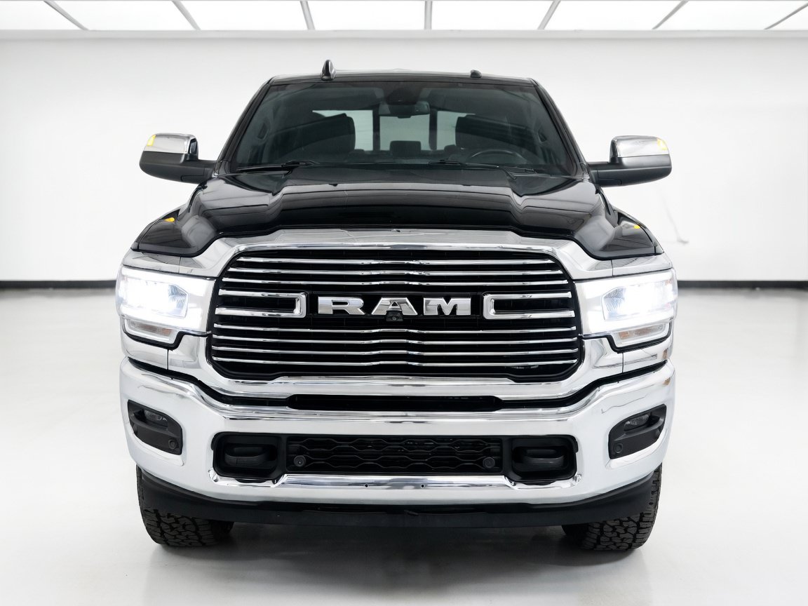 Used 2019 RAM 2500 Laramie AWD/4WD image 2