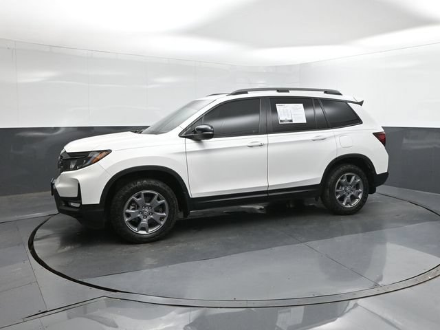 Certified 2025 Honda Passport TrailSport image 30