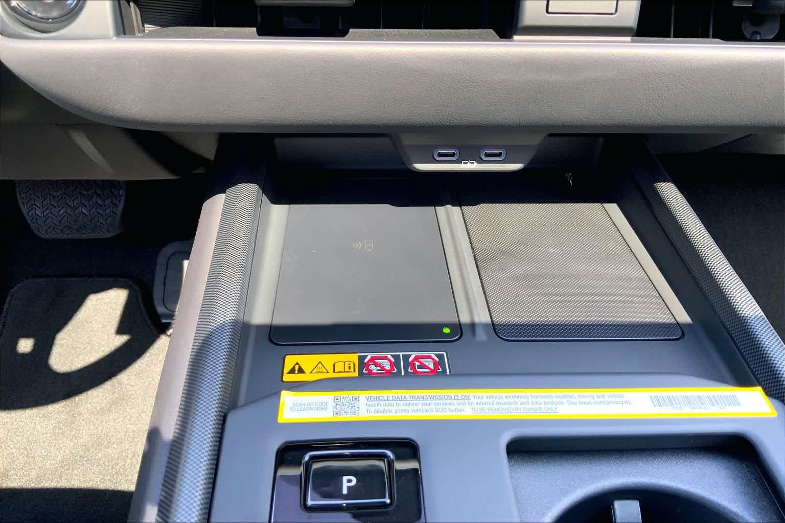 New 2026 Lexus ES 500e AWD/4WD image 18