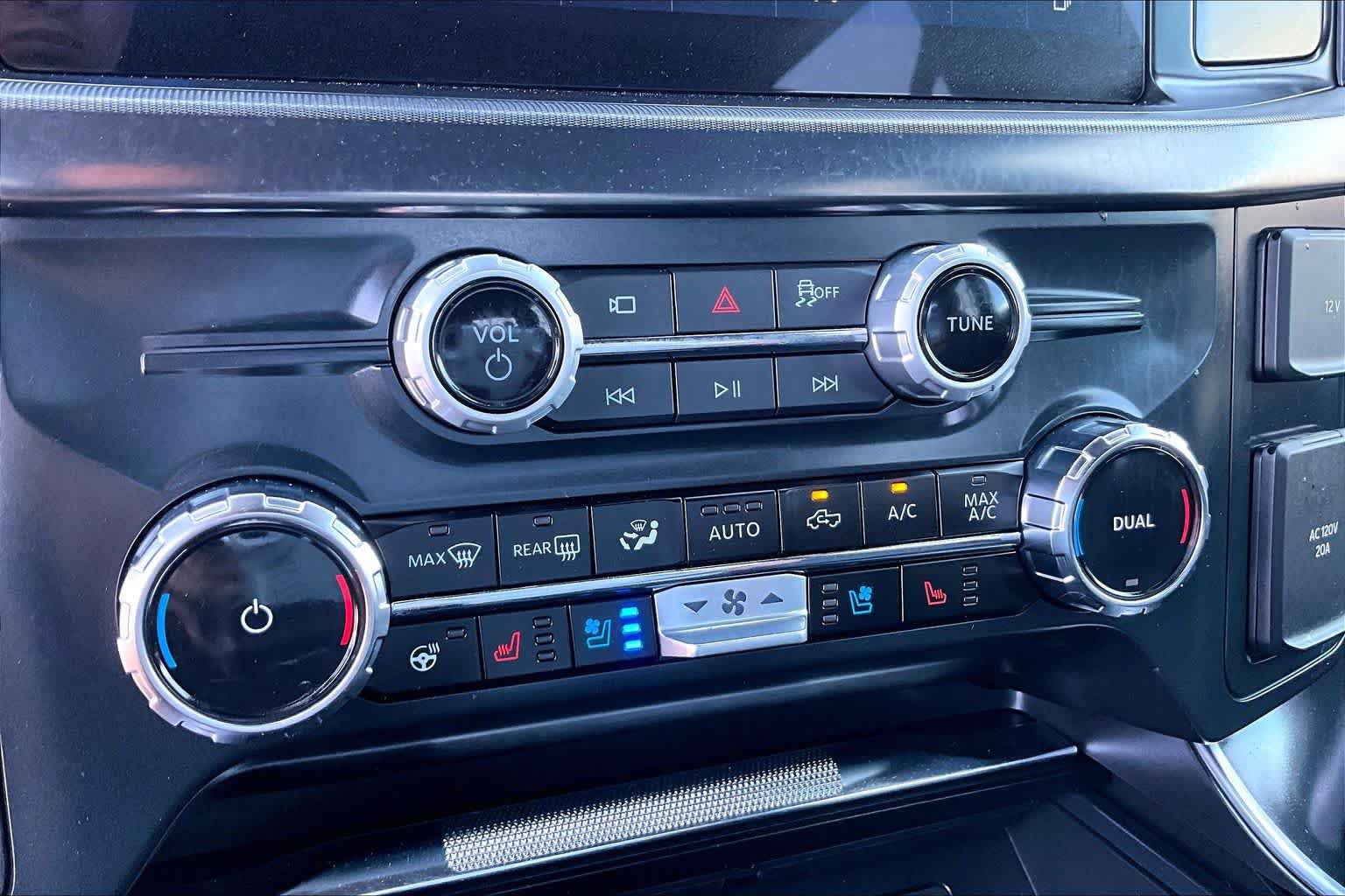 Certified 2025 Ford F150 Raptor AWD/4WD image 32