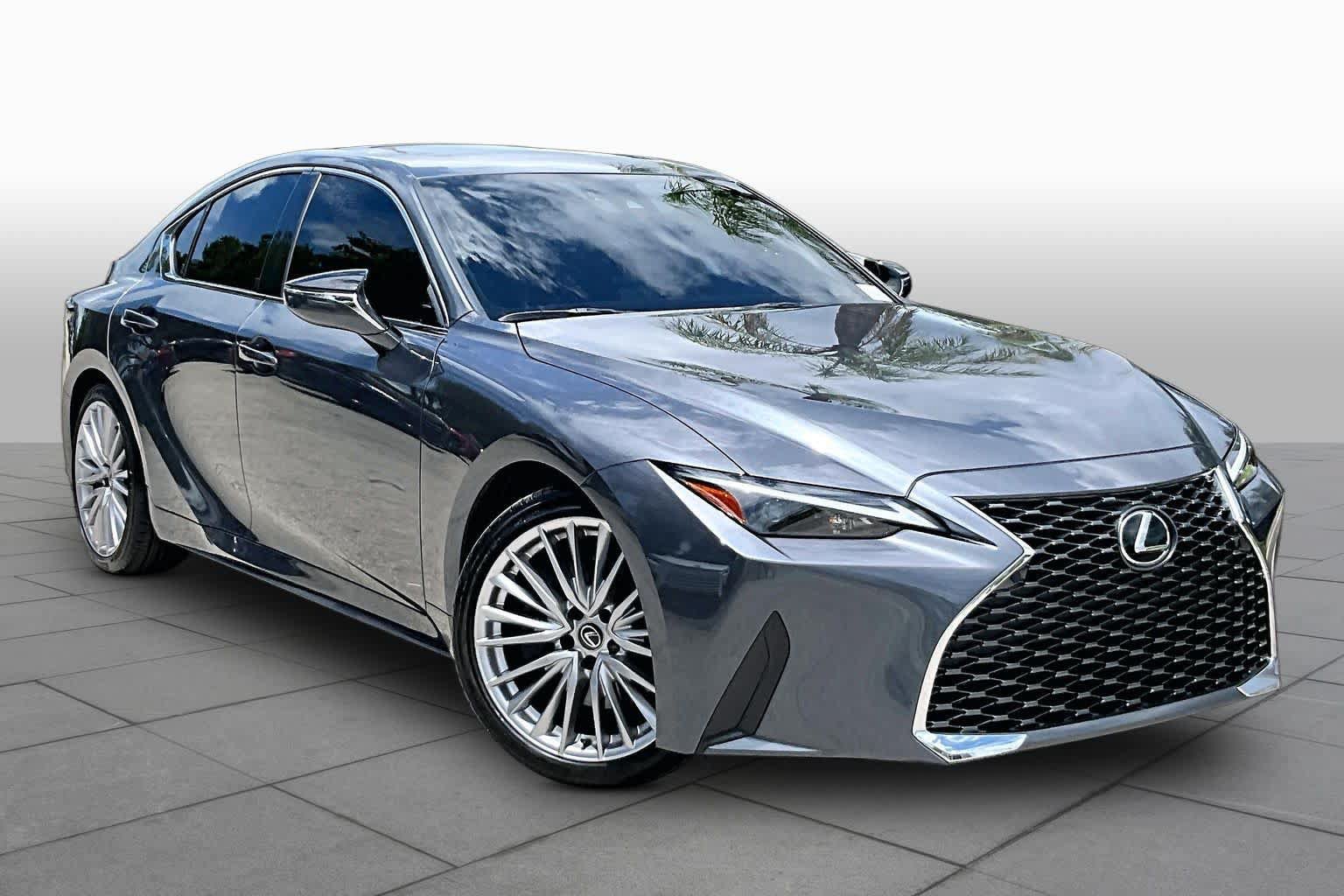 Used 2025 Lexus IS 300 w/ Premium Package RWD image 3