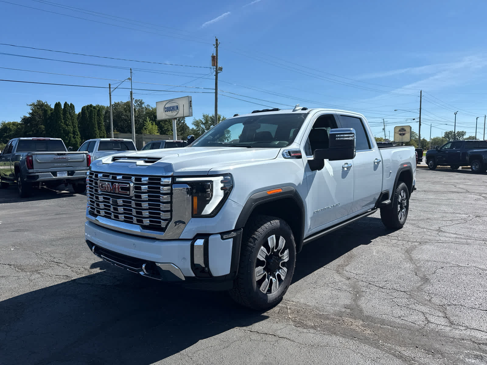 New 2026 GMC Sierra 3500 Denali w/ Denali Reserve Package AWD/4WD image 1