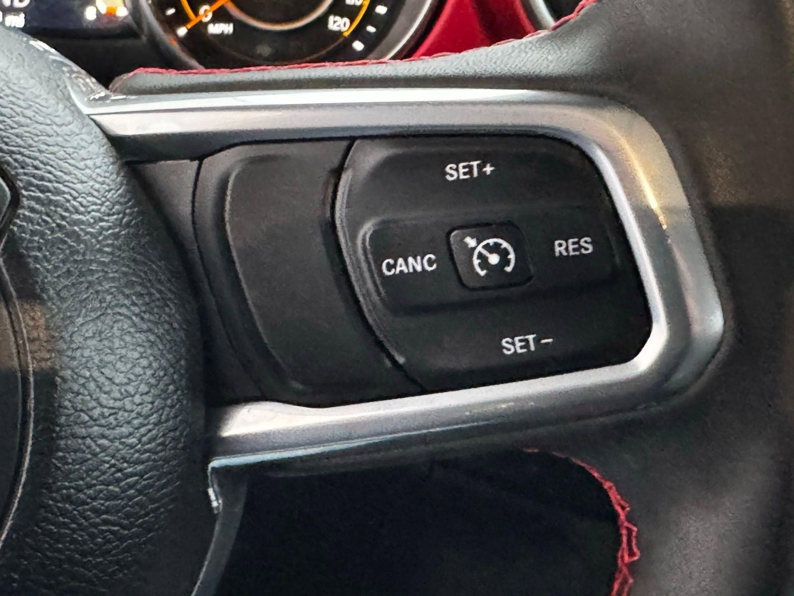 Used 2023 Jeep Wrangler Unlimited Rubicon AWD/4WD image 19