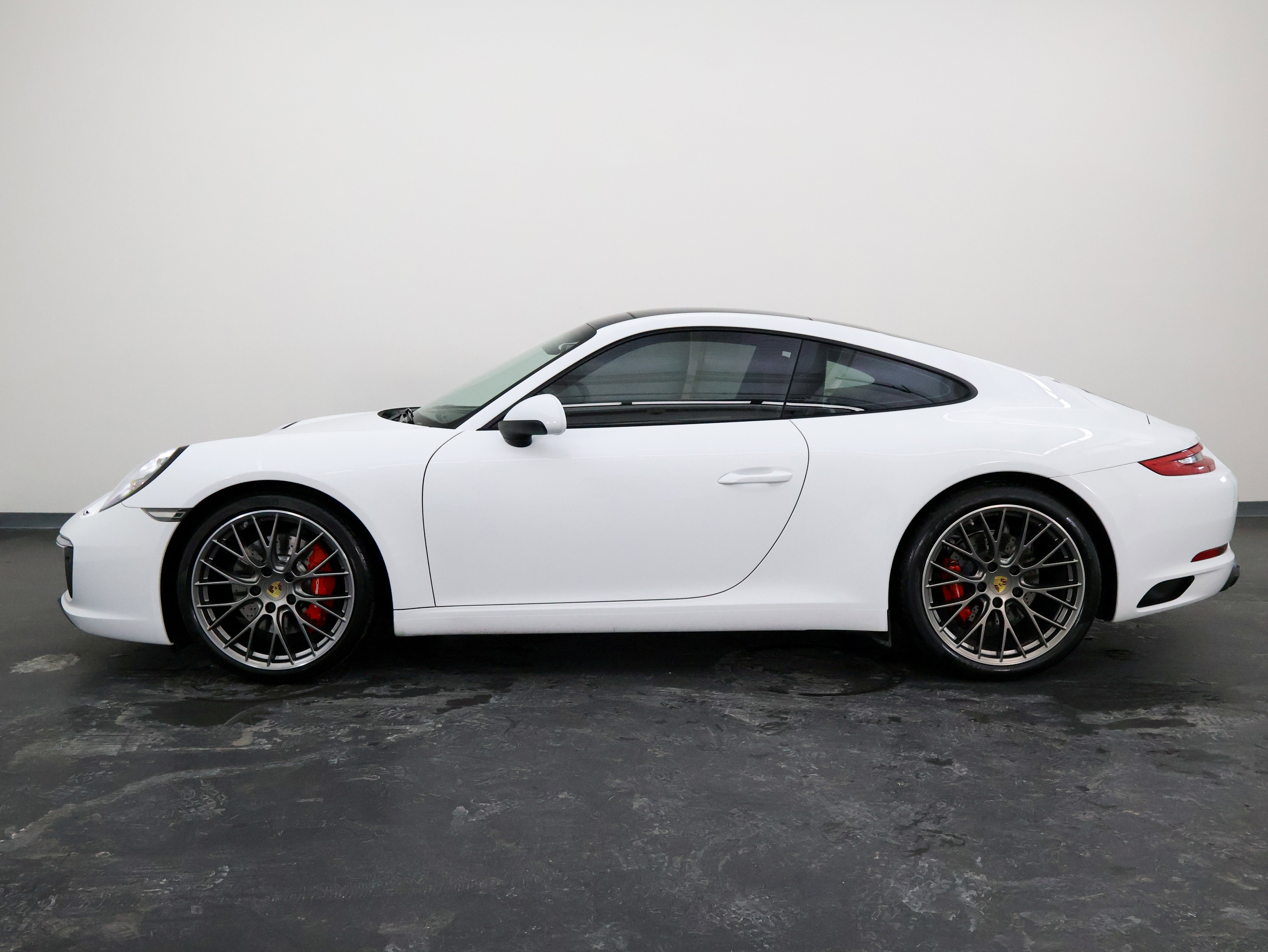 Used 2017 Porsche 911 Carrera S image 5