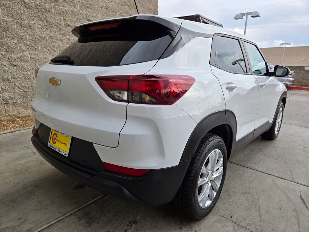 Used 2023 Chevrolet TrailBlazer LS image 5