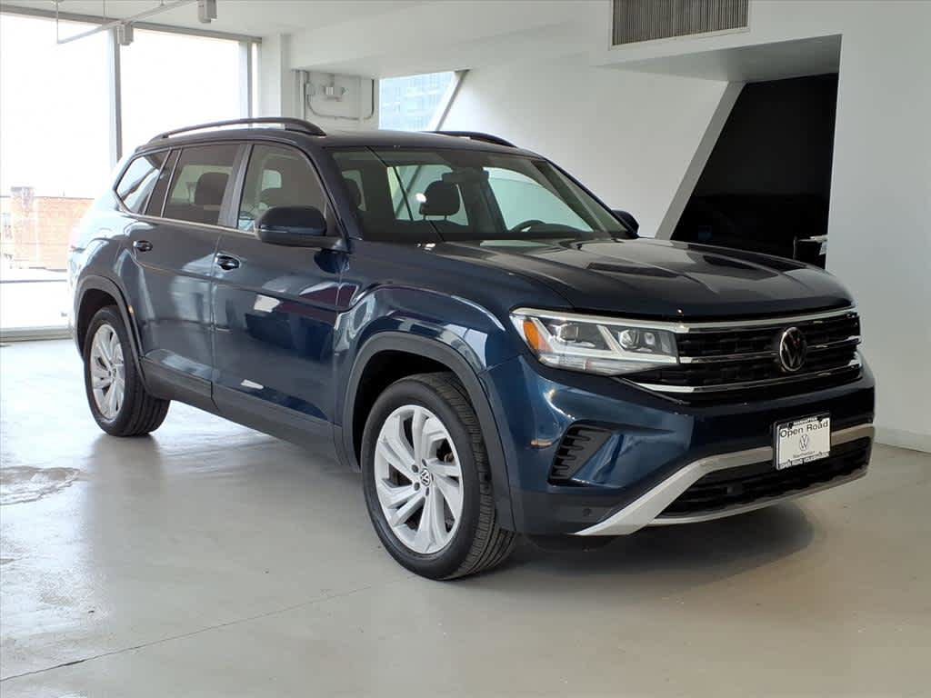 Used 2023 Volkswagen Atlas SE image 3