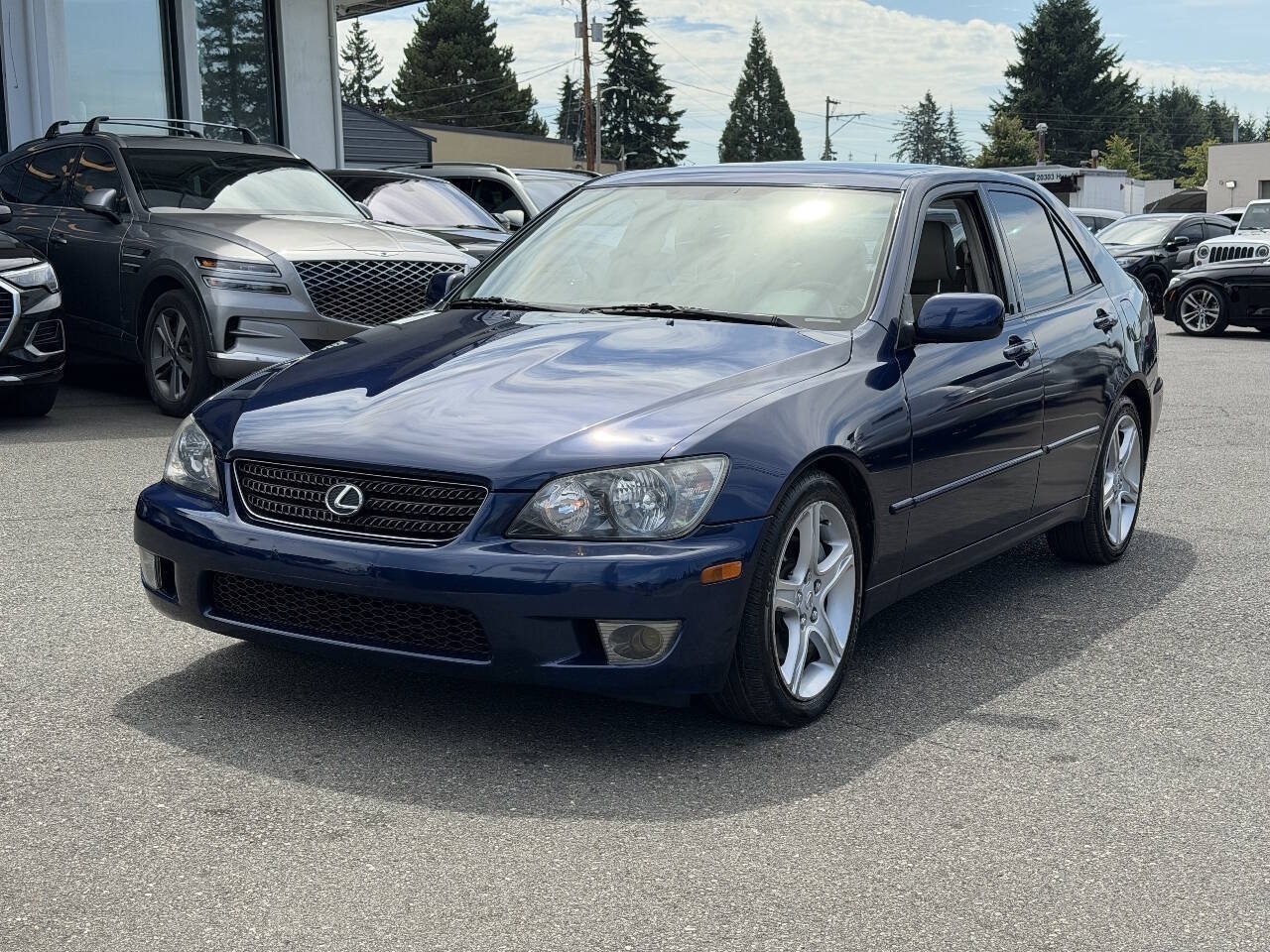 Used 2005 Lexus IS 300 RWD image 1