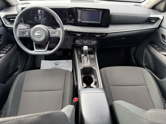 Used 2025 Nissan Kicks S image 10