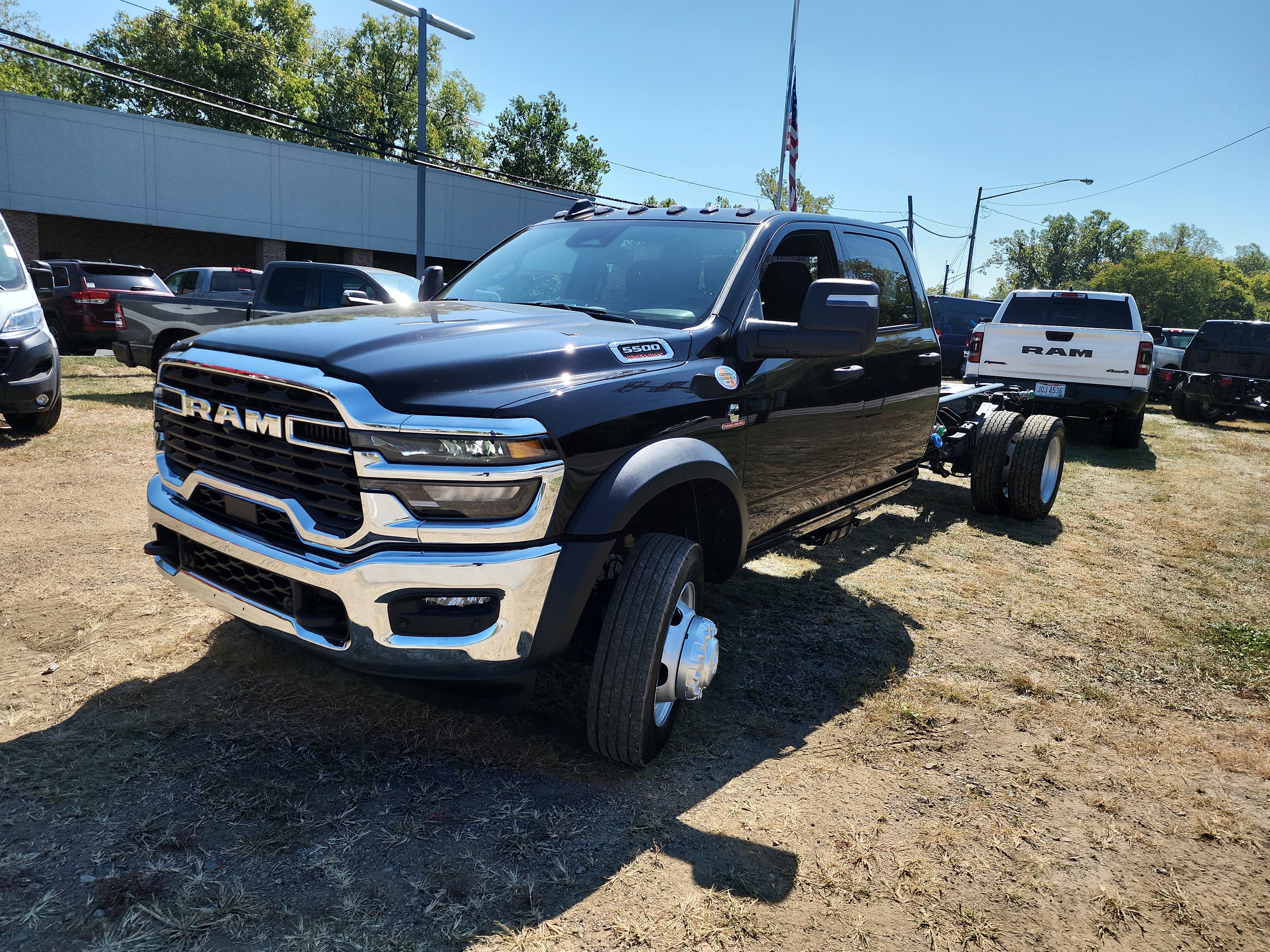 New 2026 RAM 5500 Tradesman AWD/4WD image 15