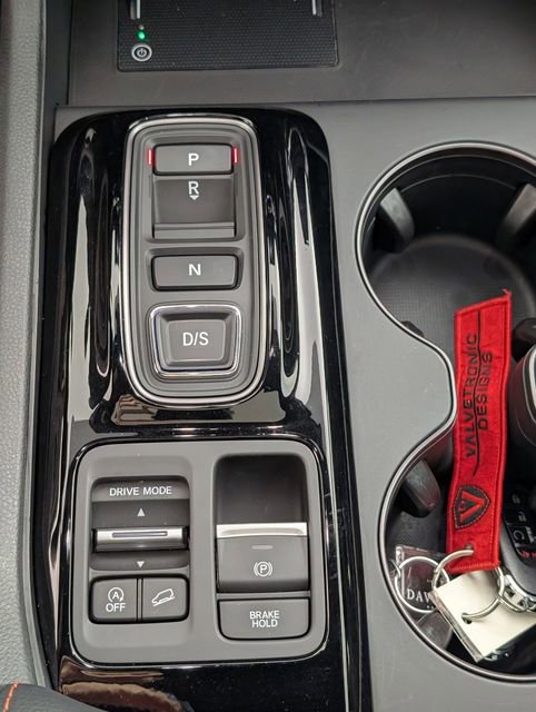 Used 2025 Honda Pilot TrailSport image 24