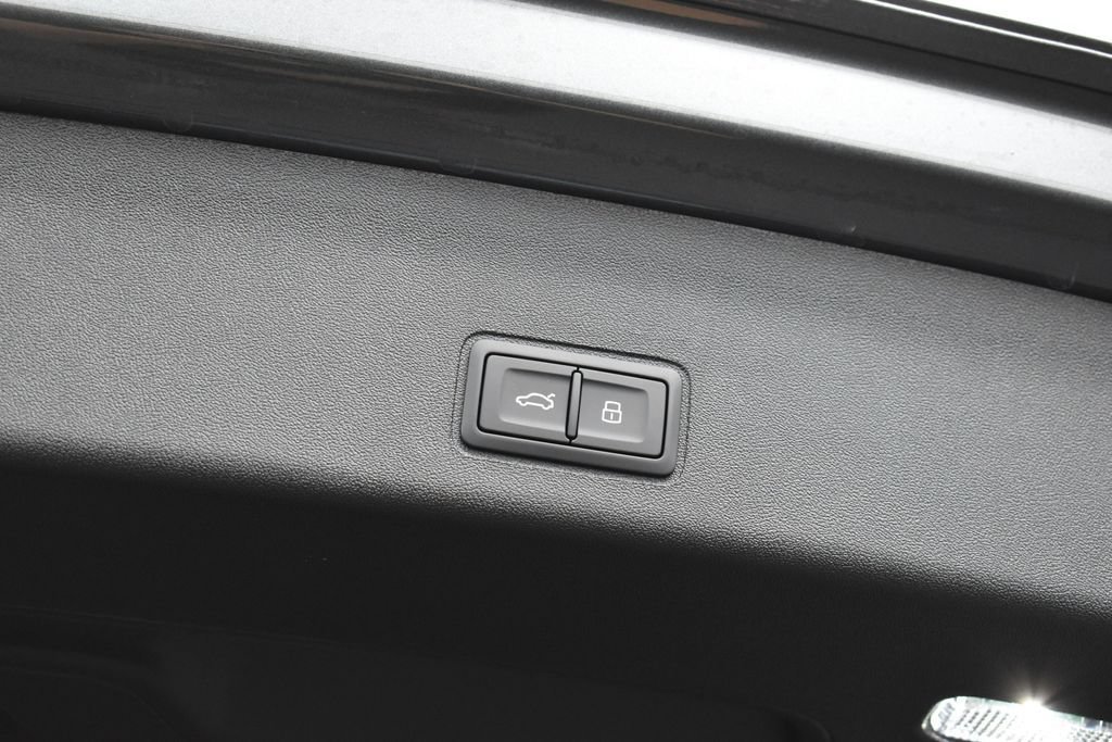 New 2026 Audi Q3 quattro 2.0T AWD/4WD image 20