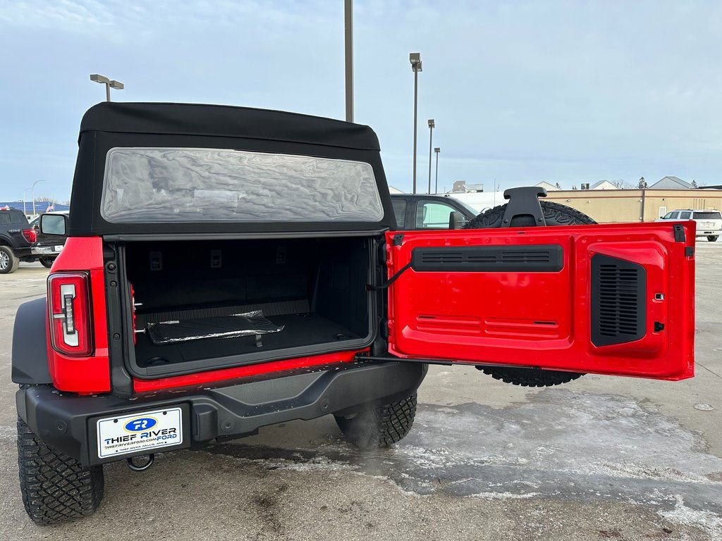 New 2024 Ford Bronco Outer Banks w/ Sasquatch Package image 8