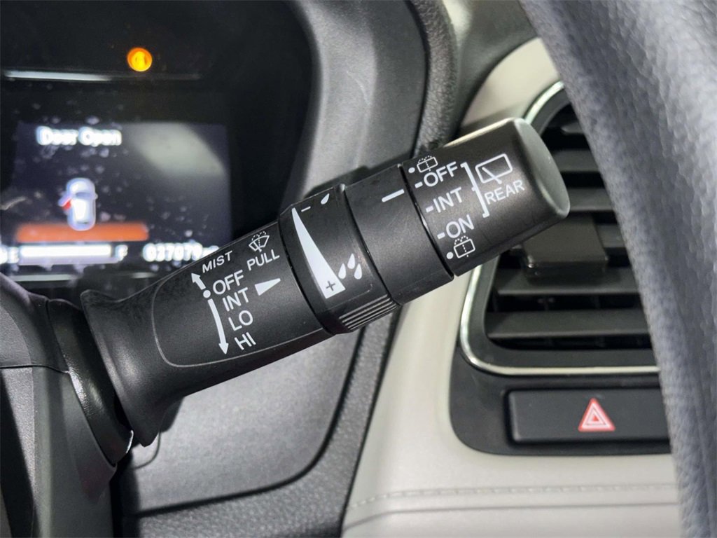 Used 2021 Honda HR-V EX image 29