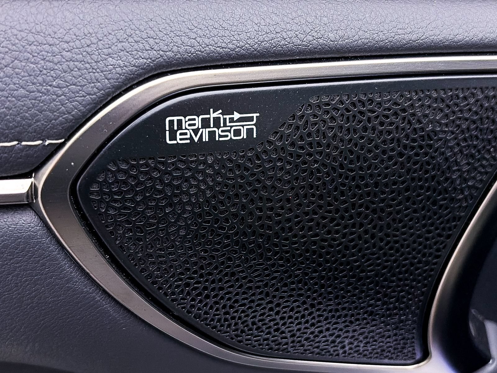Used 2024 Lexus ES 300h F Sport FWD image 7