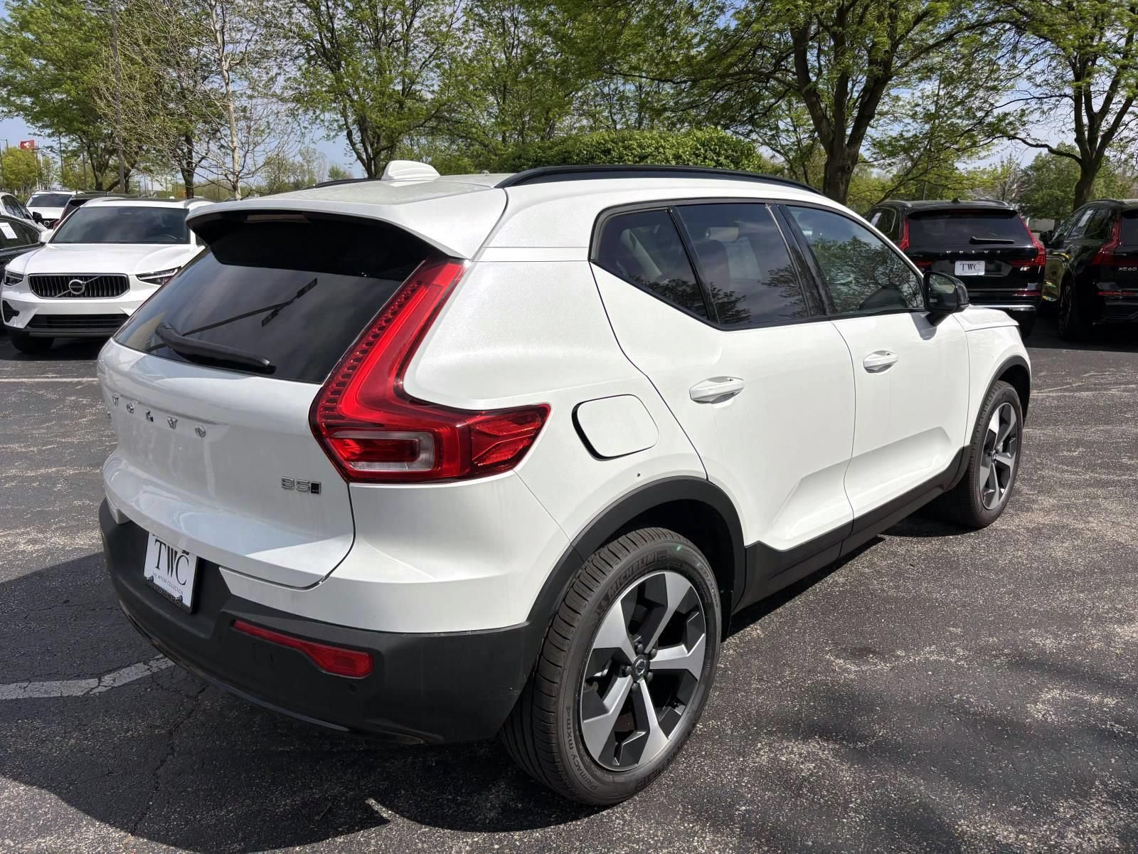 New 2026 Volvo XC40 B5 Core w/ Protection Package Premier AWD/4WD image 5