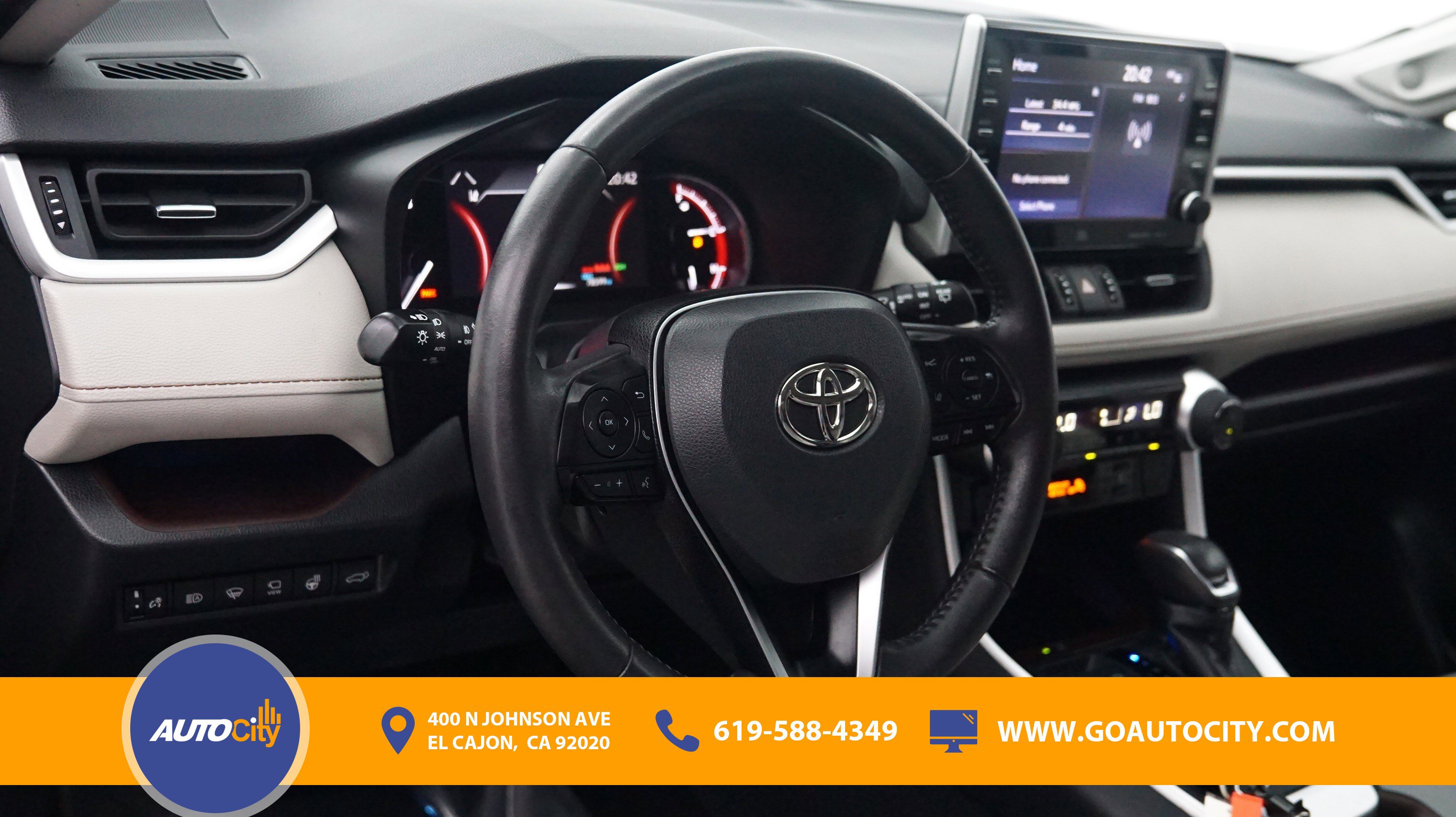 Used 2022 Toyota RAV4 Limited FWD image 18
