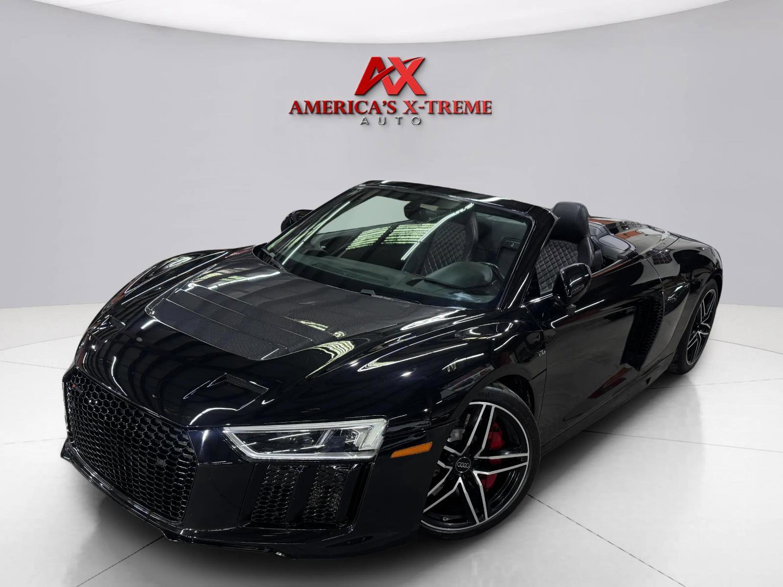 Used 2017 Audi R8 V10 w/ Carbon Exterior Package AWD/4WD image 2