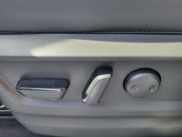 New 2025 Nissan Armada SL w/ Captain's Chari Seat Package image 15