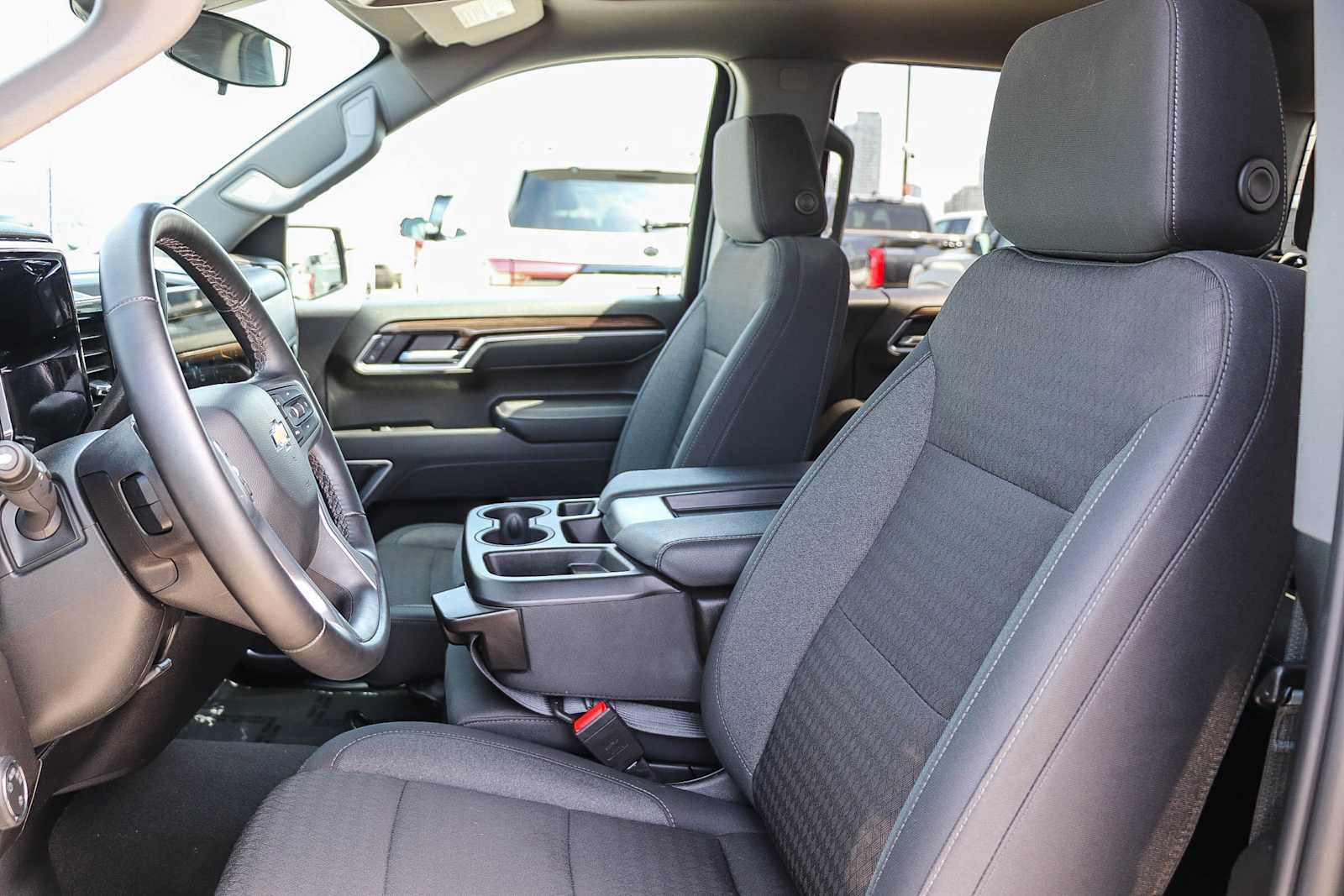 Used 2026 Chevrolet Silverado 1500 LT RWD image 15