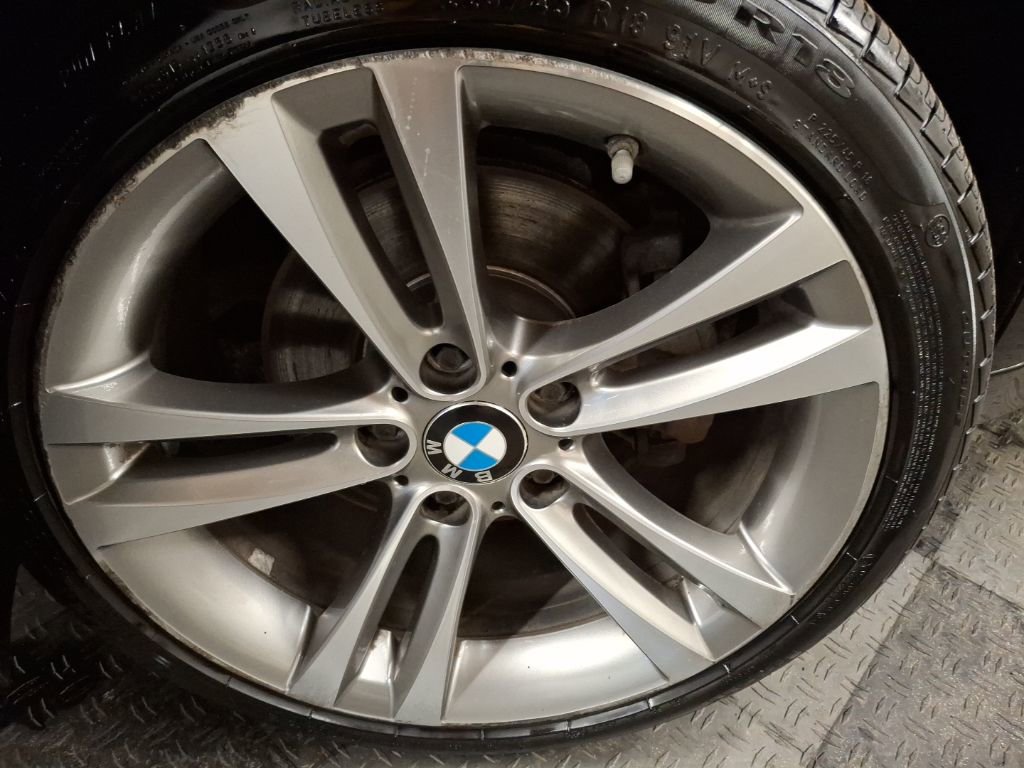 Used 2013 BMW 328i xDrive Sedan image 4