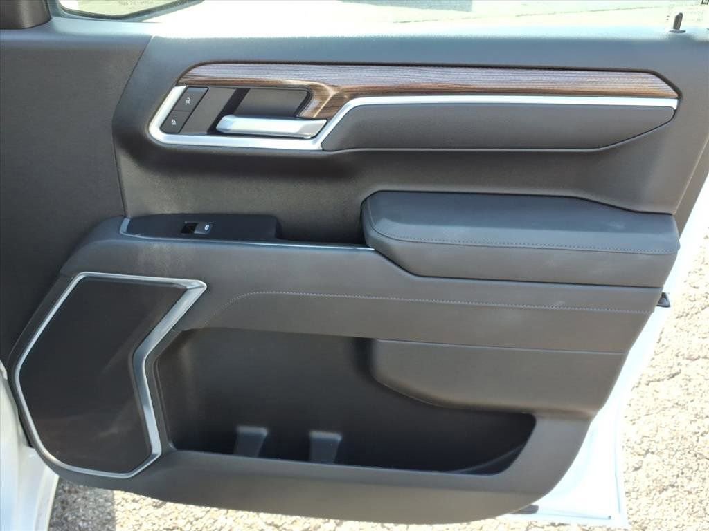 Used 2026 Chevrolet Silverado 1500 LT image 14