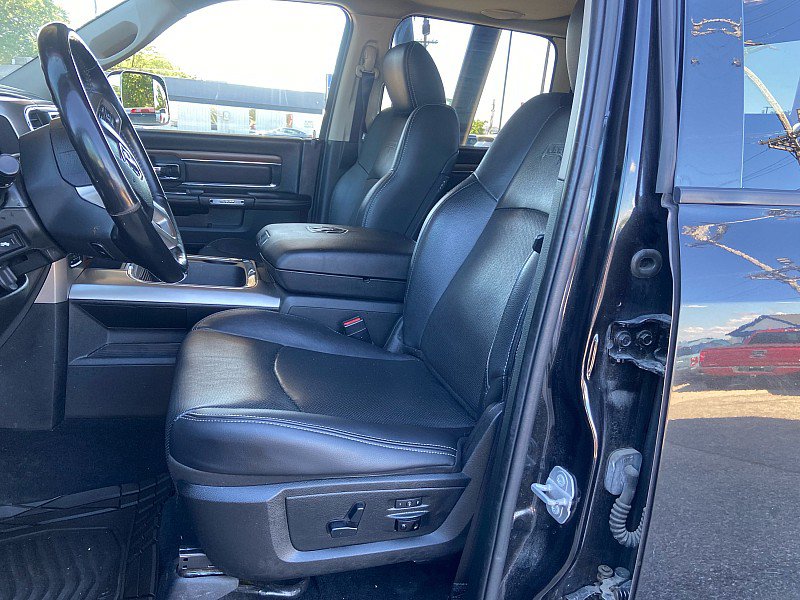 Used 2017 RAM 1500 Laramie AWD/4WD image 8