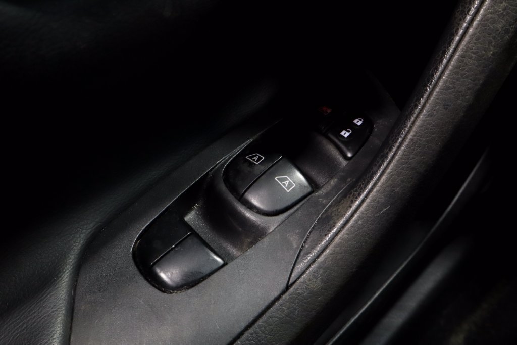 Used 2013 Nissan Altima 2.5 SL FWD image 23