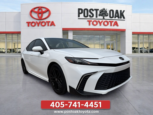 Used 2025 Toyota Camry SE w/ Multimedia Upgrade Package FWD image 5