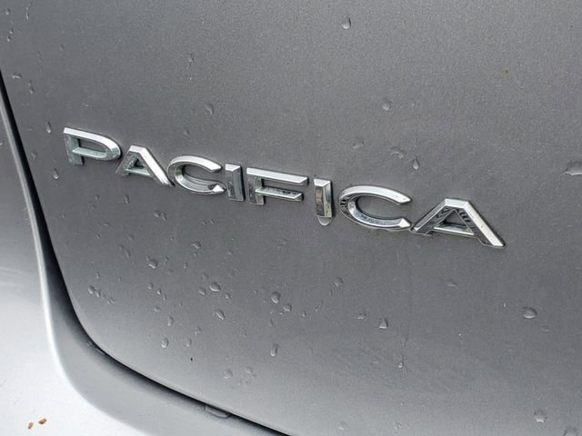 Used 2017 Chrysler Pacifica Touring image 7