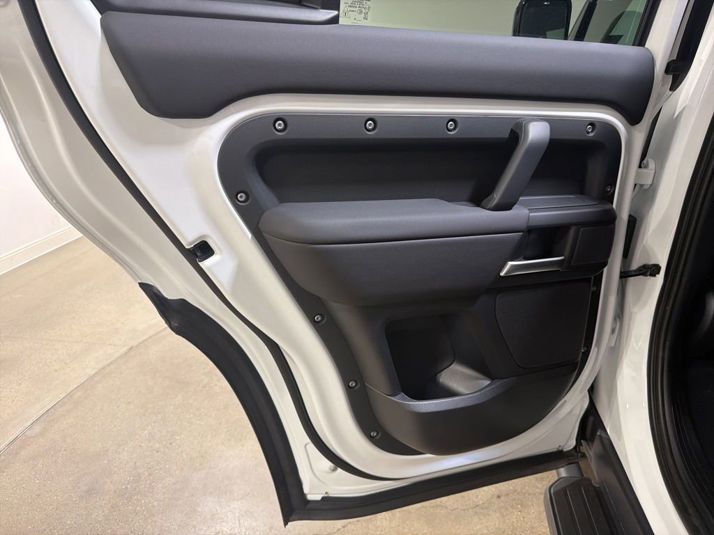 New 2026 Land Rover Defender 110 S AWD/4WD image 20