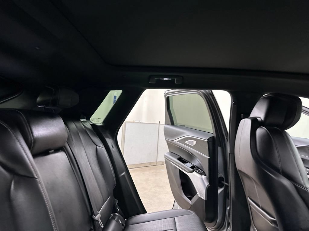 Certified 2025 Cadillac Lyriq Sport AWD/4WD image 23