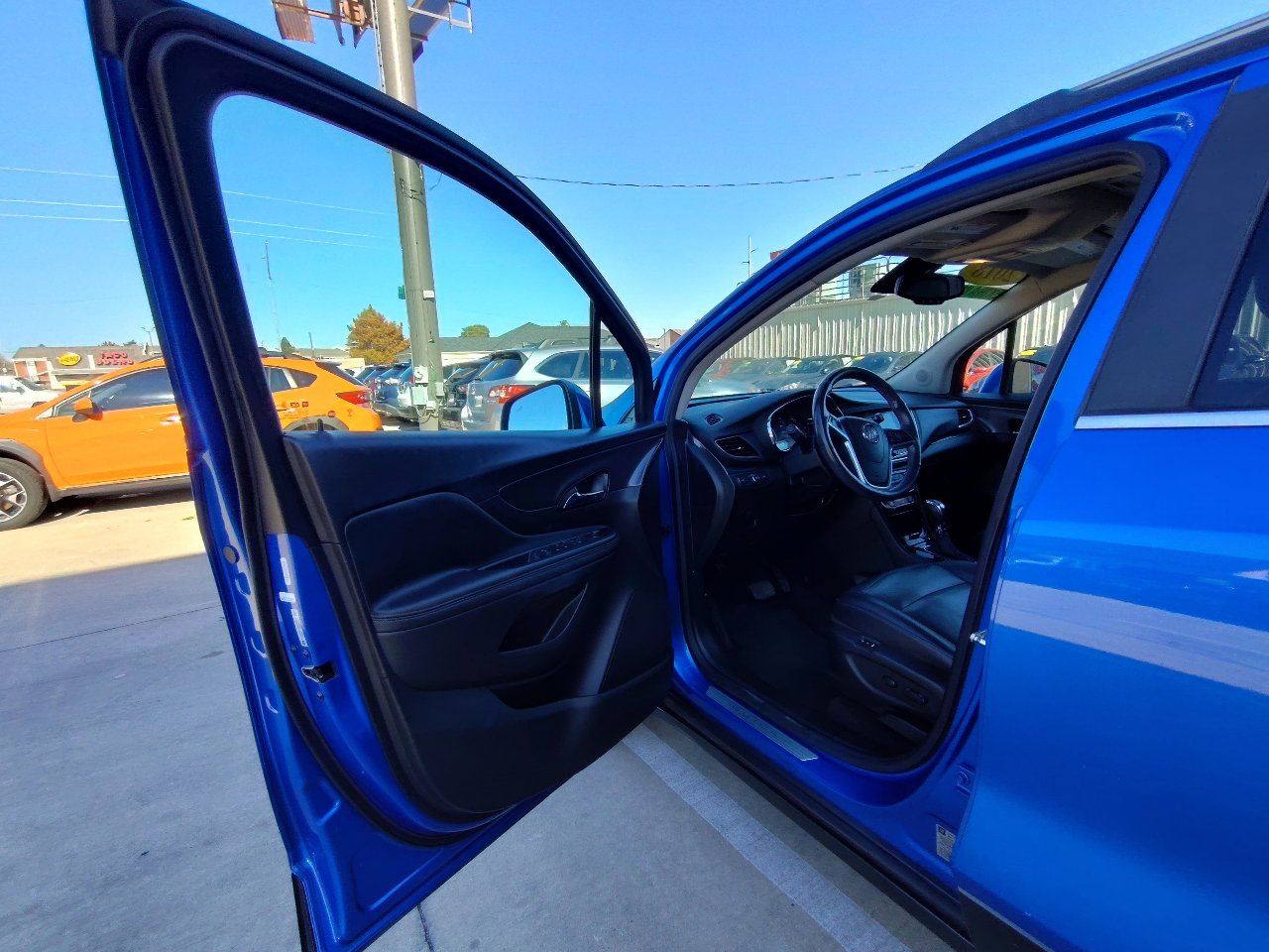 Used 2018 Buick Encore Essence image 12
