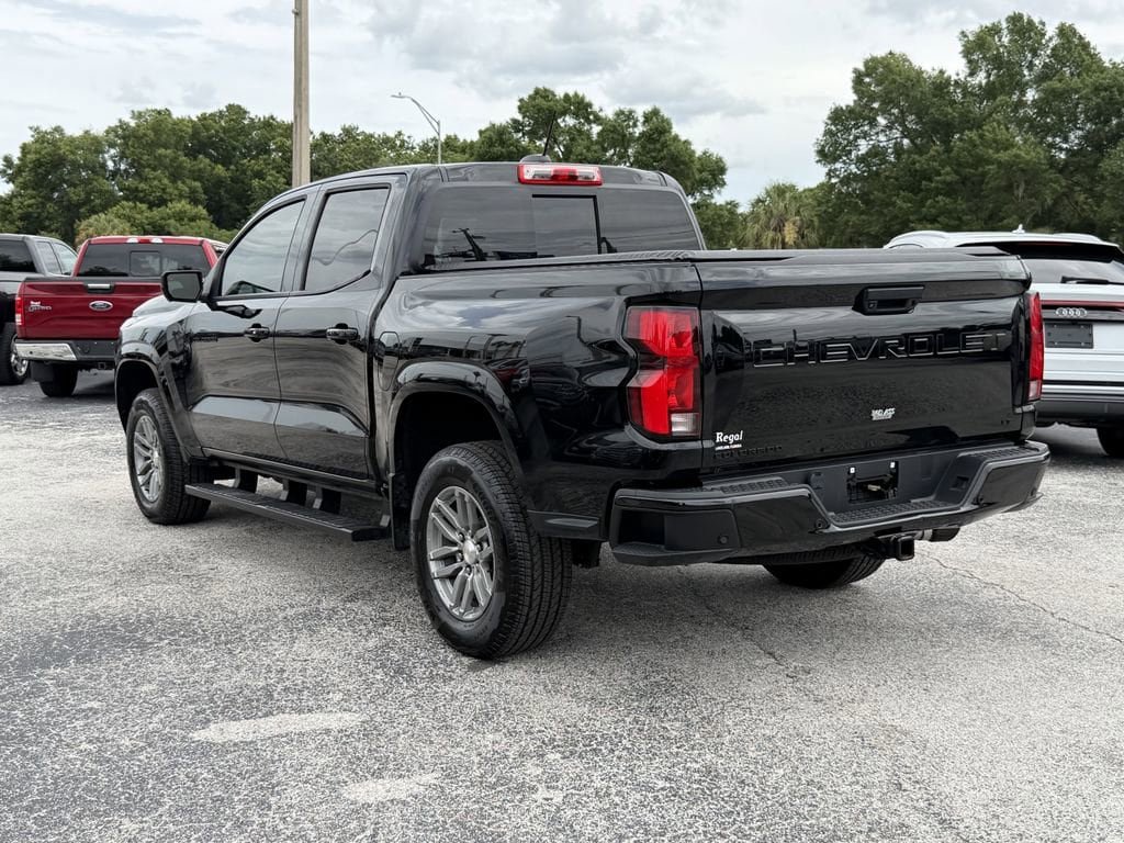 Used 2024 Chevrolet Colorado LT w/ LT Convenience Package III RWD image 7