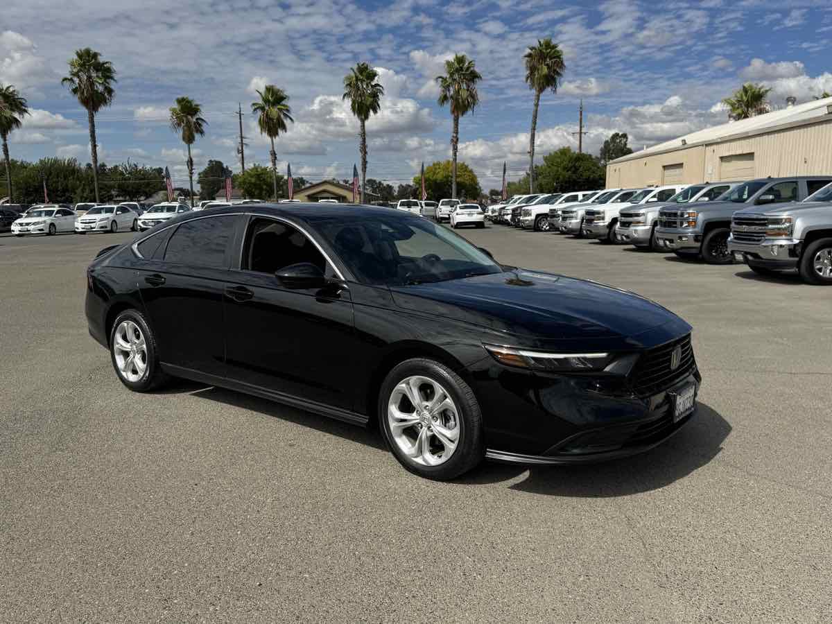 Used 2023 Honda Accord LX image 11