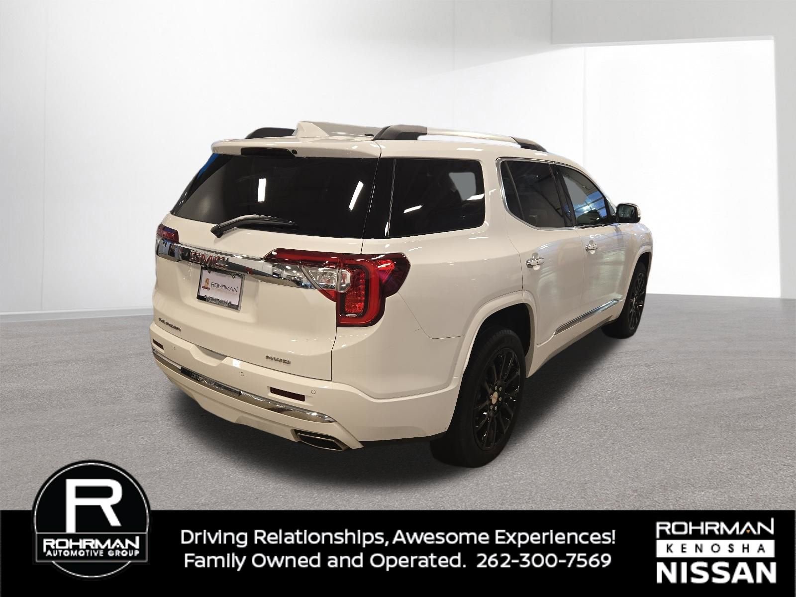 Used 2023 GMC Acadia Denali w/ Denali Ultimate Package AWD/4WD image 5