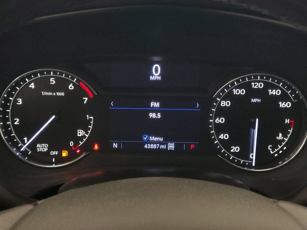 Used 2023 Cadillac XT4 Premium Luxury w/ Enhanced Visibility Package AWD/4WD image 19