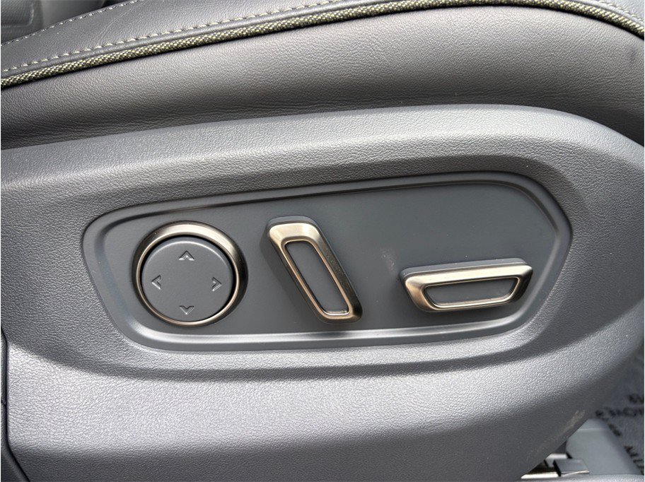 Used 2022 Rivian R1T Adventure AWD/4WD image 45