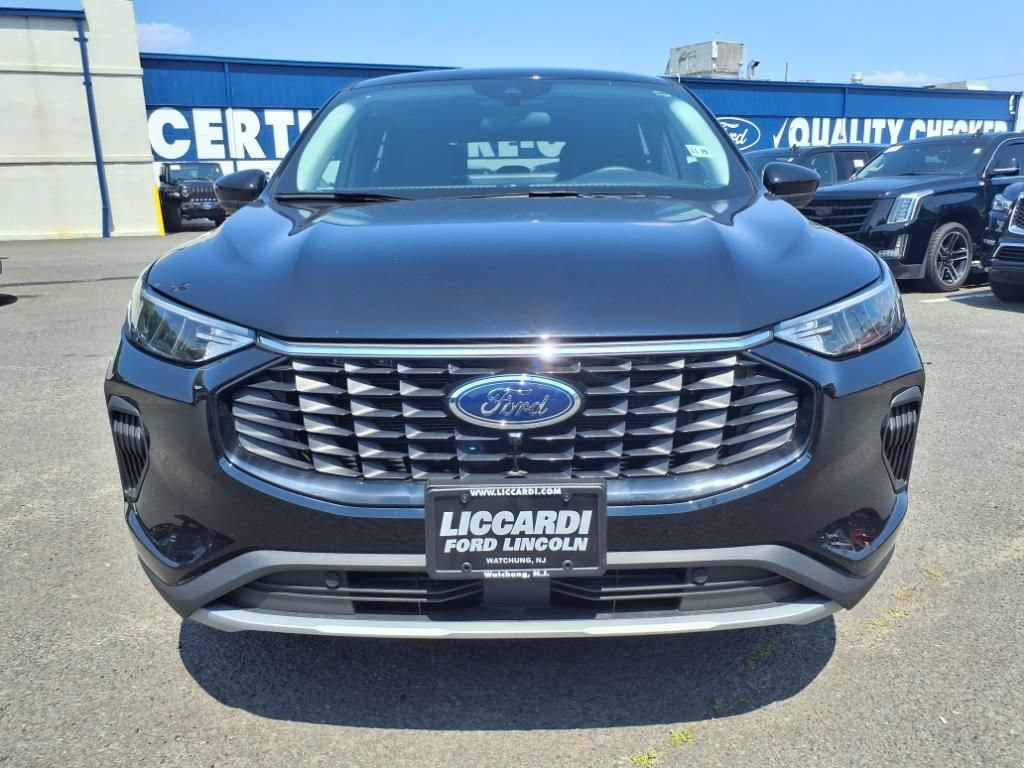 New 2024 Ford Escape Active w/ Tech Pack #2 AWD/4WD image 2