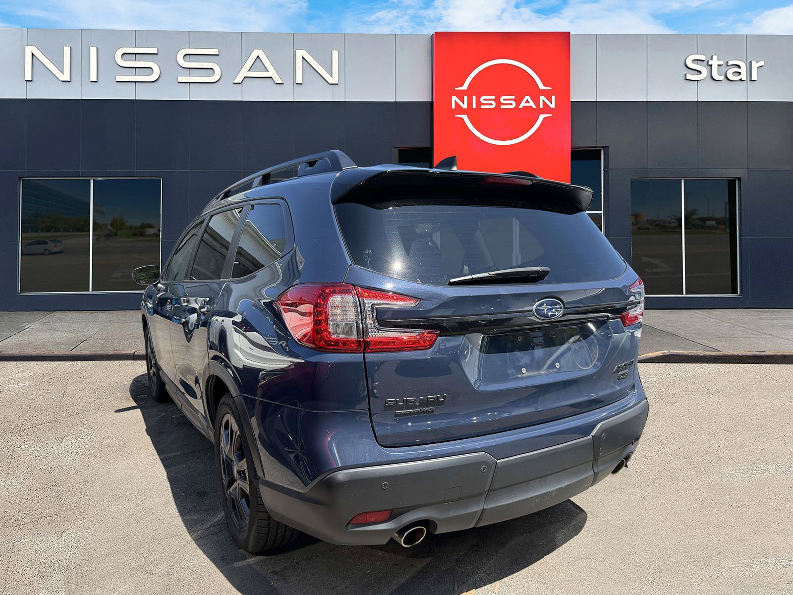 Used 2023 Subaru Ascent Onyx Edition AWD/4WD image 4